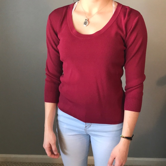 Red shirt - Picture 4 of 4